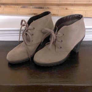 Aerosols Heelrest Ruffalo Wing Lace Up Bootie